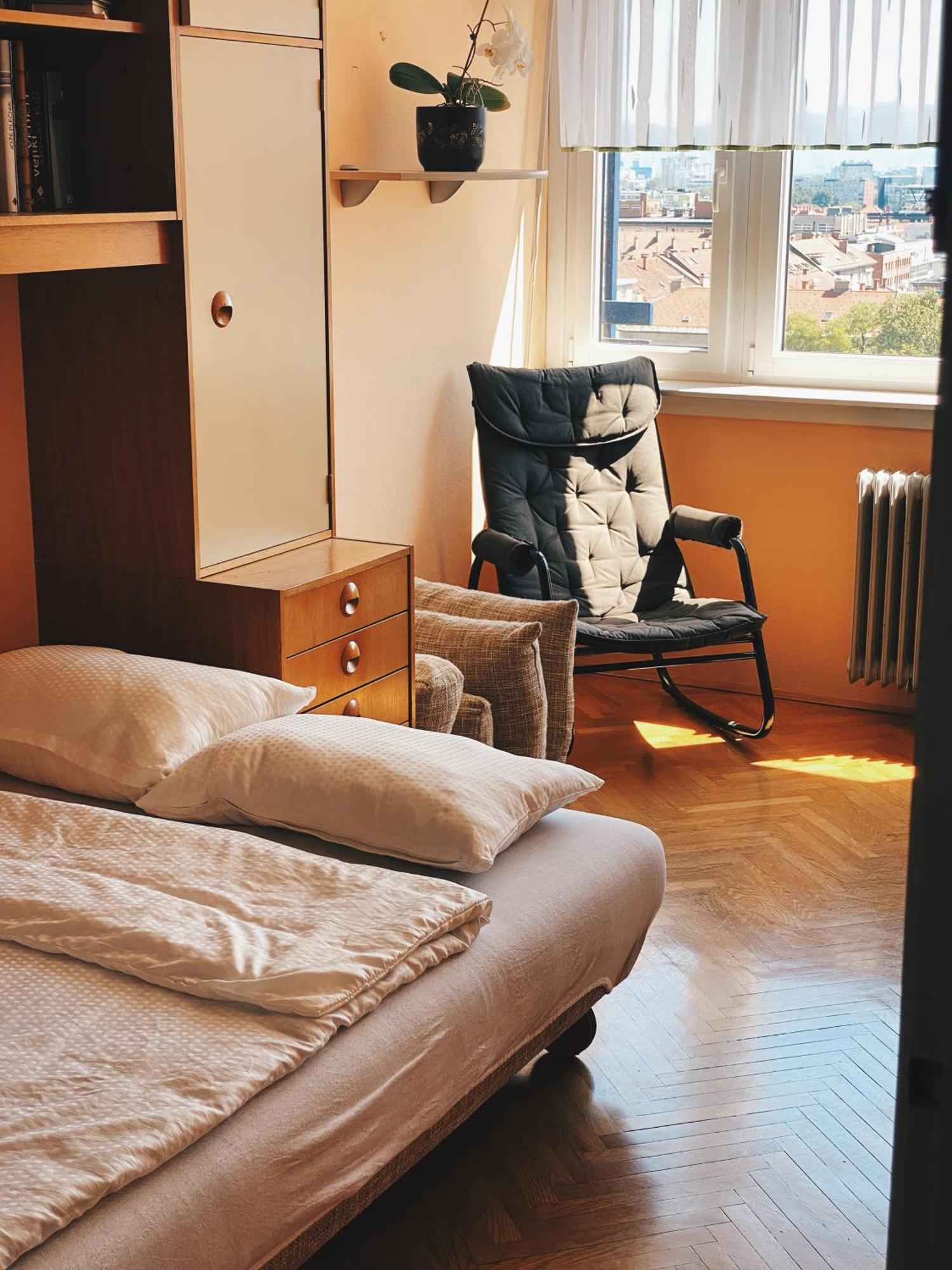 Apartment Center With A Castle View, Parking *
